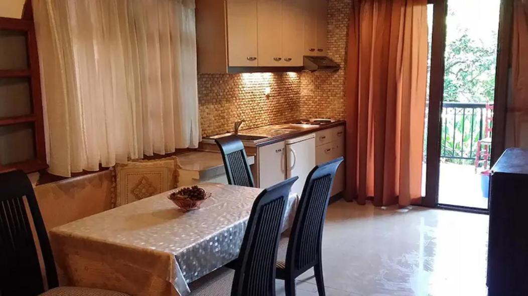 Tholeto Apartments Agios Gordios  Ngoại thất bức ảnh