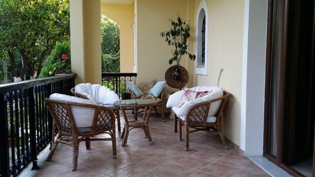 Tholeto Apartments Agios Gordios  Ngoại thất bức ảnh