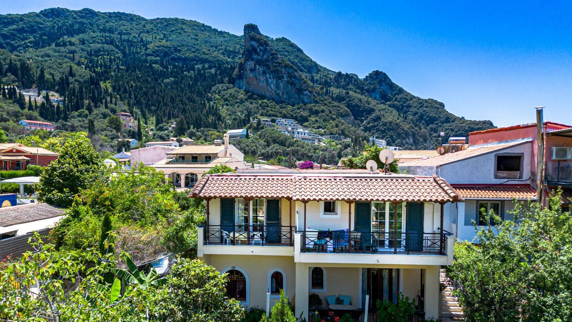 Tholeto Apartments Agios Gordios  Ngoại thất bức ảnh