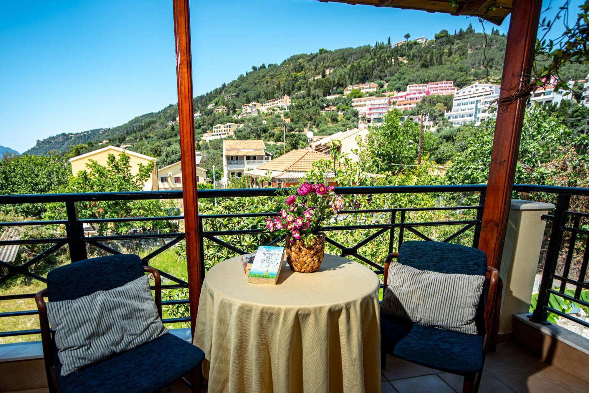 Tholeto Apartments Agios Gordios  Ngoại thất bức ảnh