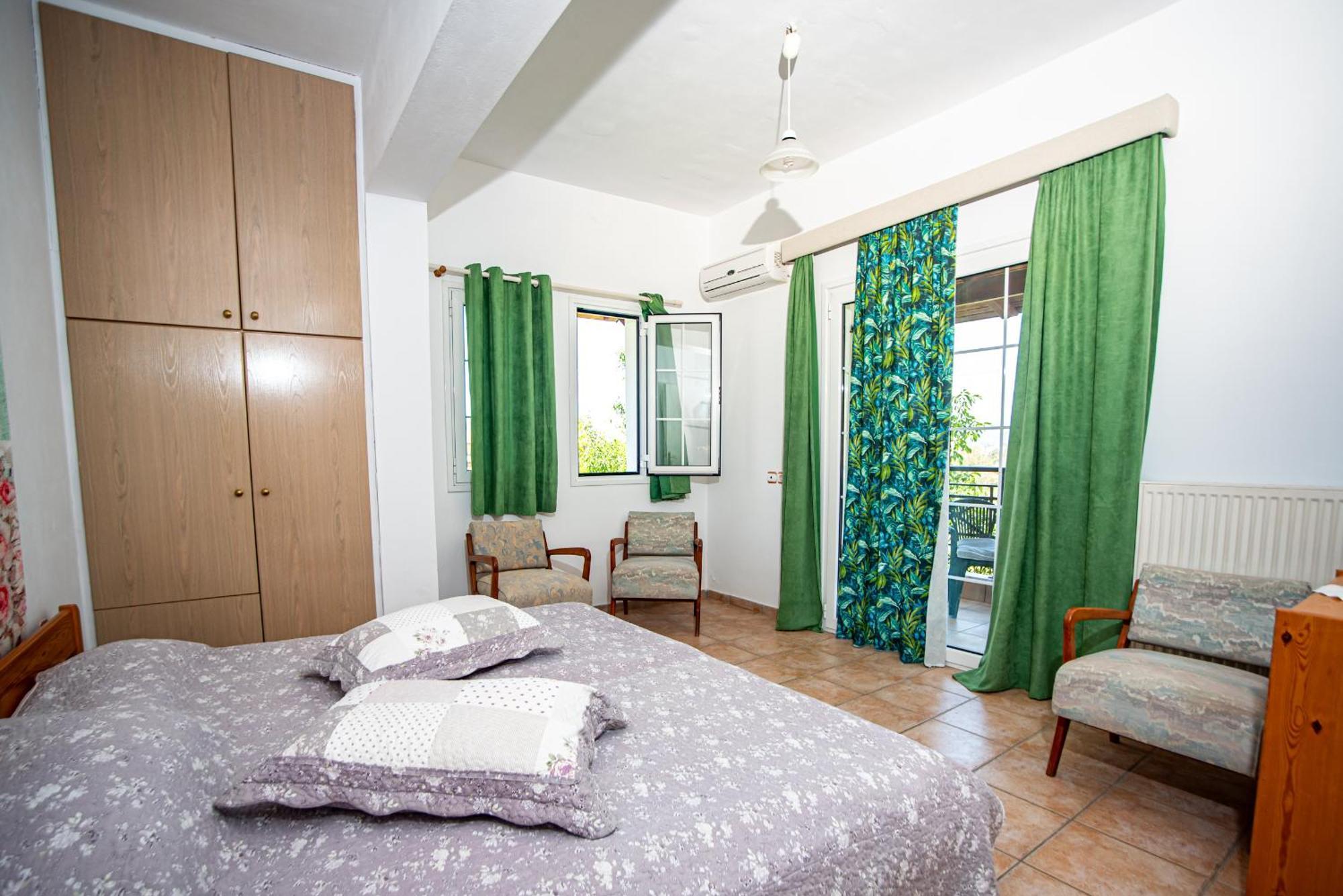 Tholeto Apartments Agios Gordios  Ngoại thất bức ảnh